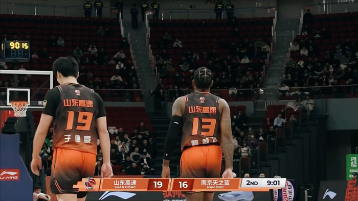欧宝app-包含刚刚！北京国安豪取连胜备战CBA常规赛莱万多夫斯基新星大比分领先表现惊艳，波尔图围绕意甲临场应变的词条